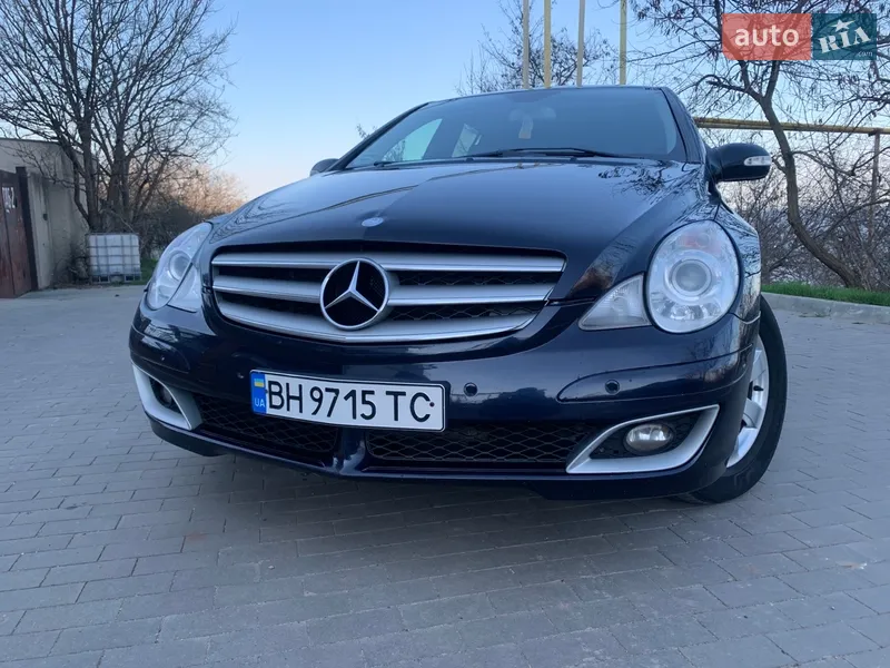 Mercedes-Benz R-Class