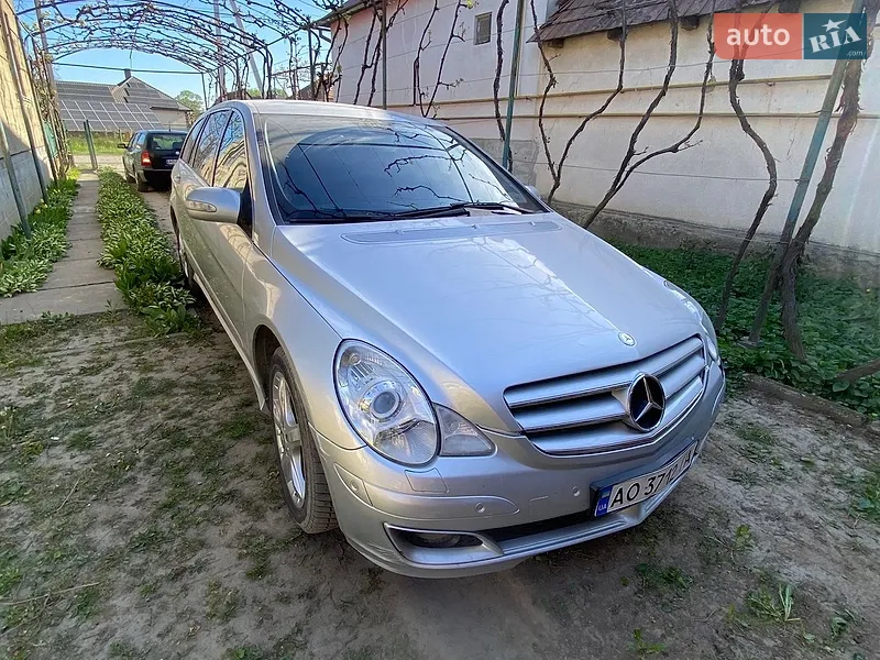 Mercedes-Benz R-Class