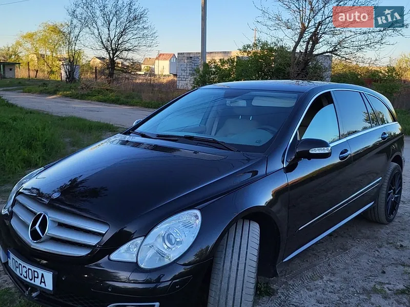 Mercedes-Benz R-Class