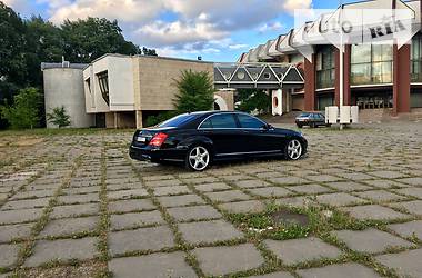 Седан Mercedes-Benz S-Class 2010 в Днепре