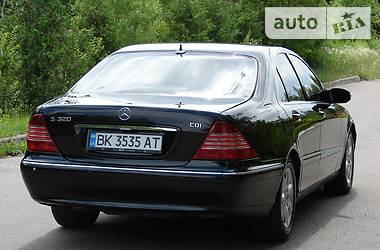 Седан Mercedes-Benz S-Class 2005 в Ровно