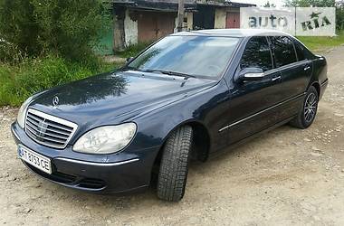 Седан Mercedes-Benz S-Class 2004 в Долині