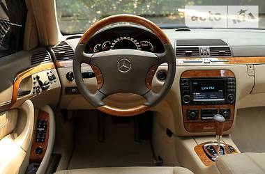 Седан Mercedes-Benz S-Class 2004 в 