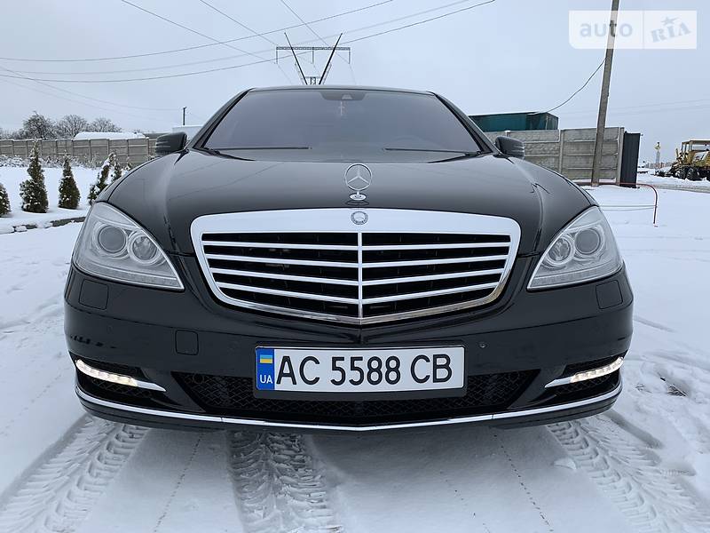 Седан Mercedes-Benz S-Class 2011 в Луцке