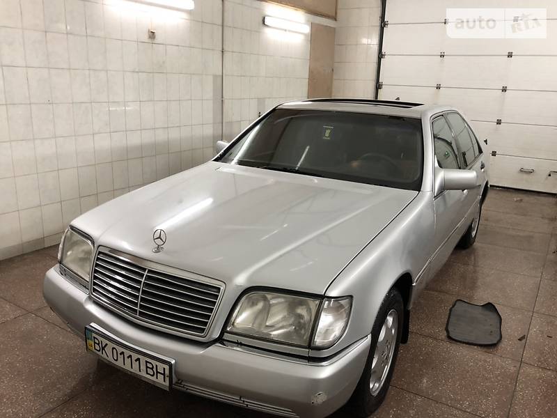 Седан Mercedes-Benz S-Class 1994 в Ровно
