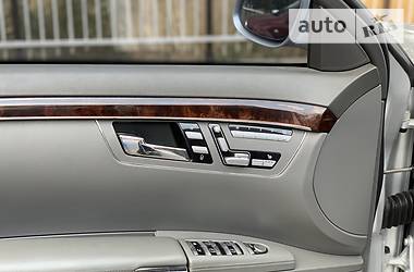Седан Mercedes-Benz S-Class 2006 в 