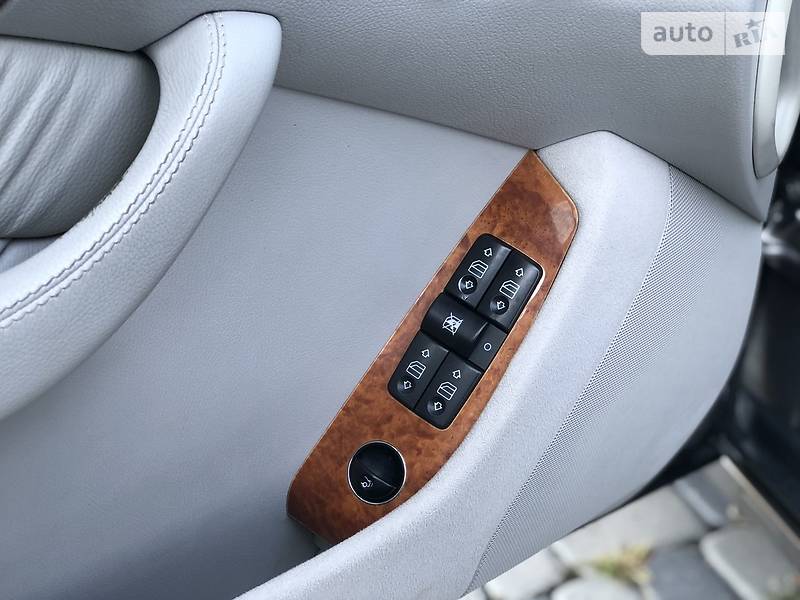 Седан Mercedes-Benz S-Class 2005 в Івано-Франківську