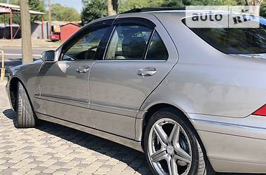 Седан Mercedes-Benz S-Class 2005 в 
