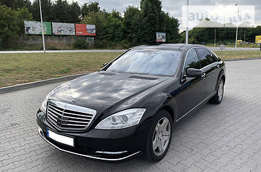 Седан Mercedes-Benz S-Class 2010 в Хмельницькому