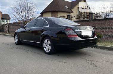 Седан Mercedes-Benz S-Class 2009 в 
