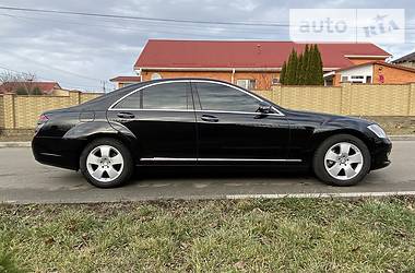 Седан Mercedes-Benz S-Class 2009 в 