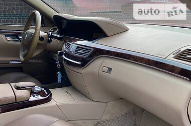 Седан Mercedes-Benz S-Class 2009 в 