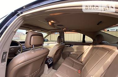 Седан Mercedes-Benz S-Class 2009 в 