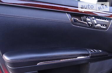 Седан Mercedes-Benz S-Class 2012 в 