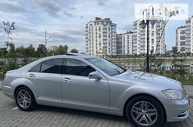 Седан Mercedes-Benz S-Class 2010 в Ивано-Франковске