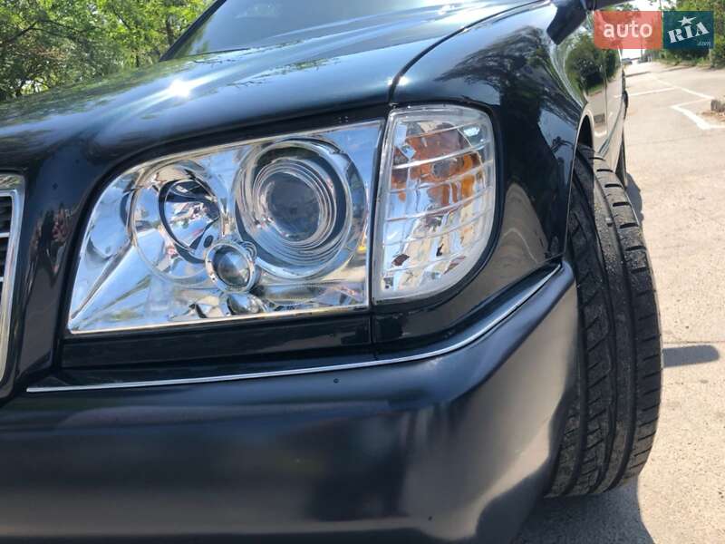 Седан Mercedes-Benz S-Class 1994 в Одессе