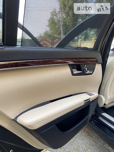 Седан Mercedes-Benz S-Class 2008 в Чернівцях