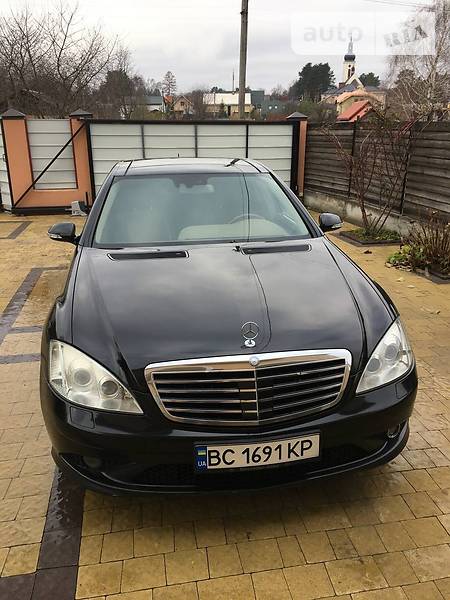 Седан Mercedes-Benz S-Class 2007 в Львове