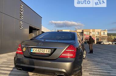 Седан Mercedes-Benz S-Class 2006 в Ужгороде