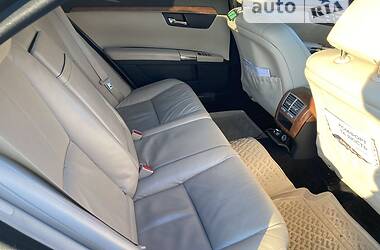 Седан Mercedes-Benz S-Class 2006 в Ужгороді