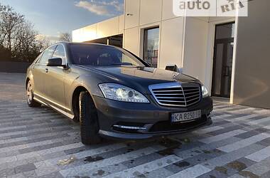 Седан Mercedes-Benz S-Class 2006 в Ужгороді