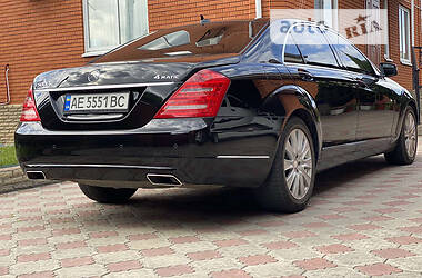 Седан Mercedes-Benz S-Class 2012 в Днепре