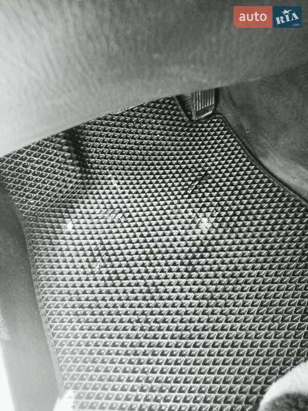 Седан Mercedes-Benz S-Class 2011 в Ивано-Франковске