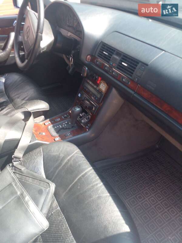Седан Mercedes-Benz S-Class 1997 в Черноморске