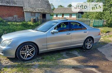 Седан Mercedes-Benz S-Class 2005 в Львове