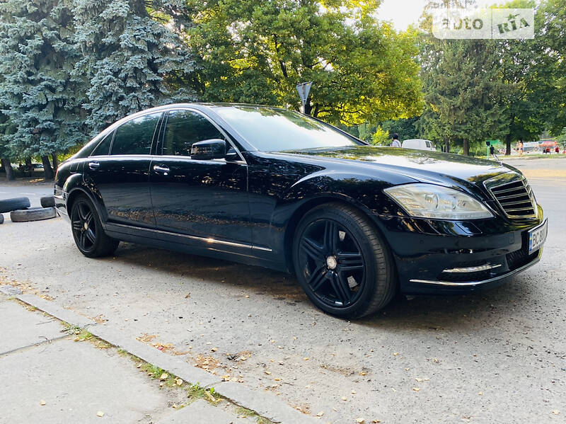 Седан Mercedes-Benz S-Class 2013 в Львові