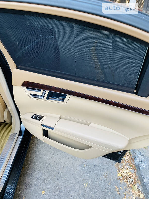 Седан Mercedes-Benz S-Class 2013 в Львові
