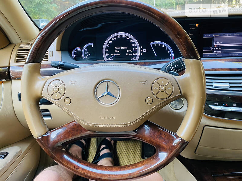Седан Mercedes-Benz S-Class 2013 в Львові