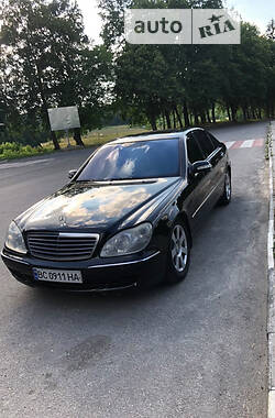 Седан Mercedes-Benz S-Class 2004 в Львове