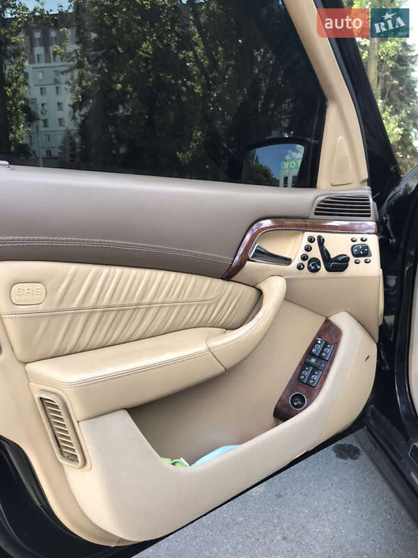 Седан Mercedes-Benz S-Class 2003 в Кривому Розі