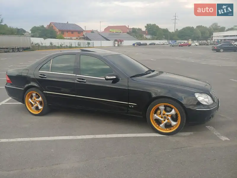 Mercedes-Benz S-Class