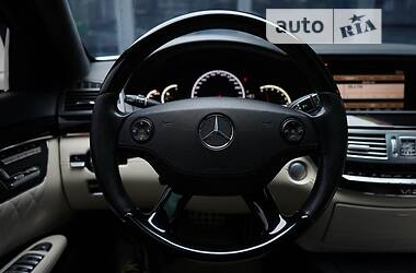 Седан Mercedes-Benz S-Class 2008 в 