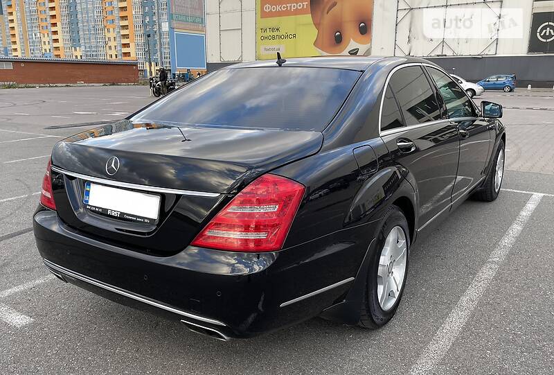 Седан Mercedes-Benz S-Class 2010 в Києві