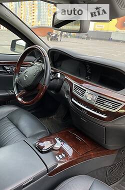 Седан Mercedes-Benz S-Class 2010 в 