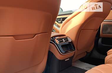 Седан Mercedes-Benz S-Class 2022 в 