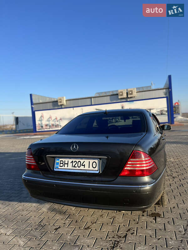 Седан Mercedes-Benz S-Class 2000 в Рени