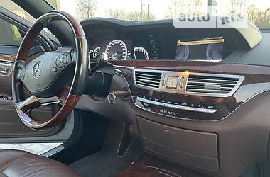 Седан Mercedes-Benz S-Class 2009 в Львові