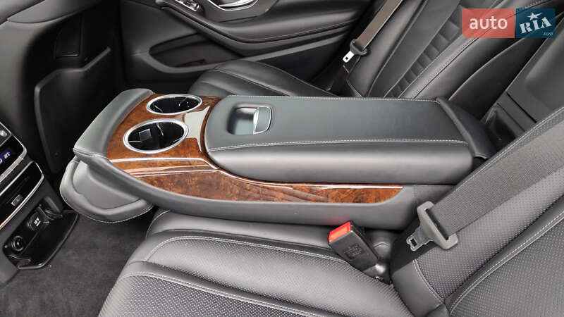 Седан Mercedes-Benz S-Class 2015 в Киеве