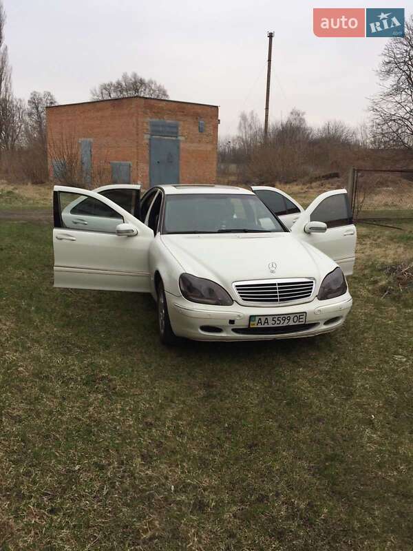 Седан Mercedes-Benz S-Class 2000 в Пирятині