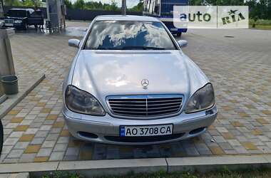 Седан Mercedes-Benz S-Class 2001 в Іршаві