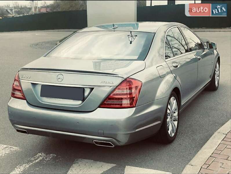 Седан Mercedes-Benz S-Class 2010 в Киеве