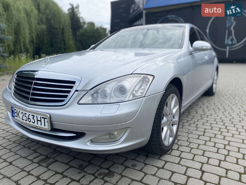 Седан Mercedes-Benz S-Class 2006 в Львові