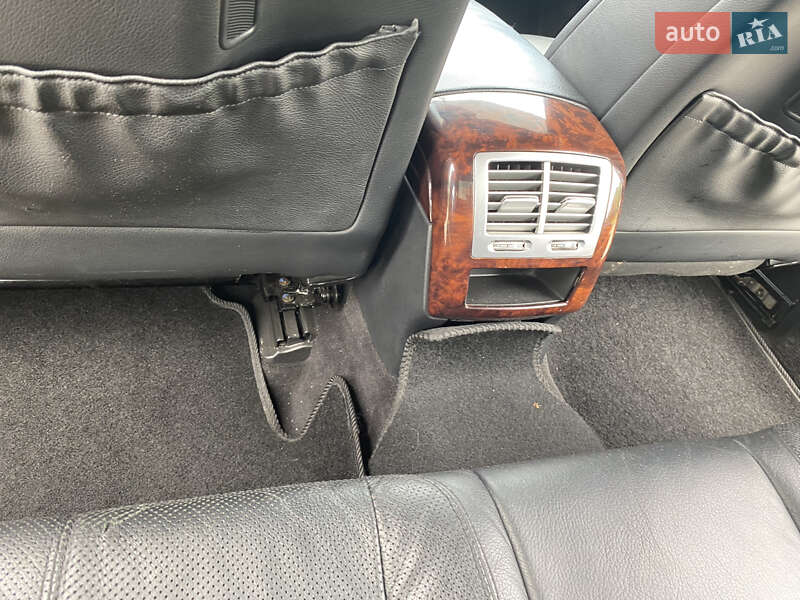 Седан Mercedes-Benz S-Class 2006 в Львові