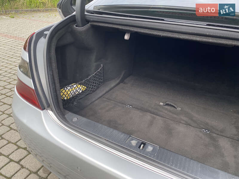 Седан Mercedes-Benz S-Class 2006 в Львові