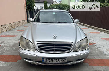 Седан Mercedes-Benz S-Class 2000 в Самборе