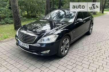 Седан Mercedes-Benz S-Class 2009 в 